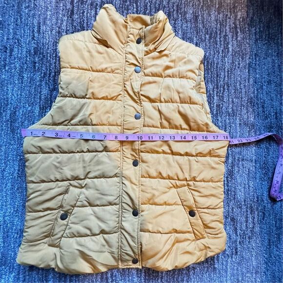 Love Tree Women's Yellow Gold Quilted Puffer Vest Size Medium / Large Casual - Picture 8 of 11